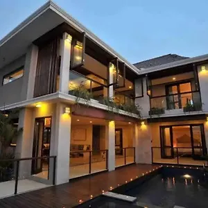 indah-balangan-villa.ubudhotelsnow.com/
